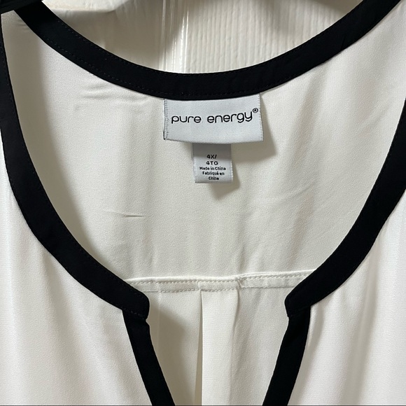 Pure Energy sleeveless blouse - Picture 2 of 3